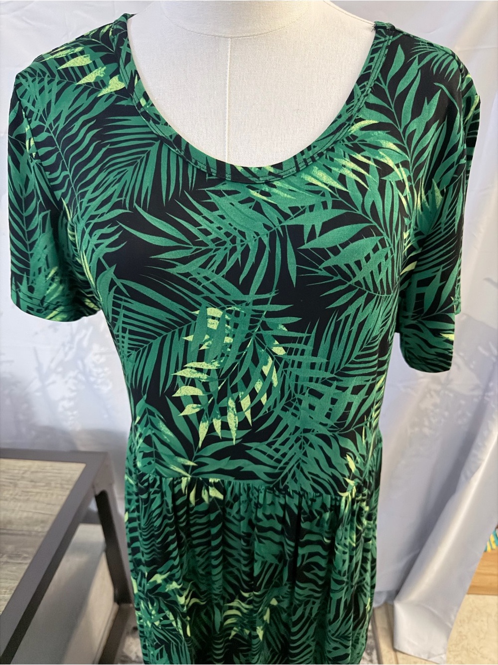 VII SHOW Tropical Palm Leaf Maxi Dress Green Black XL (NWT) - Picture 3 of 8